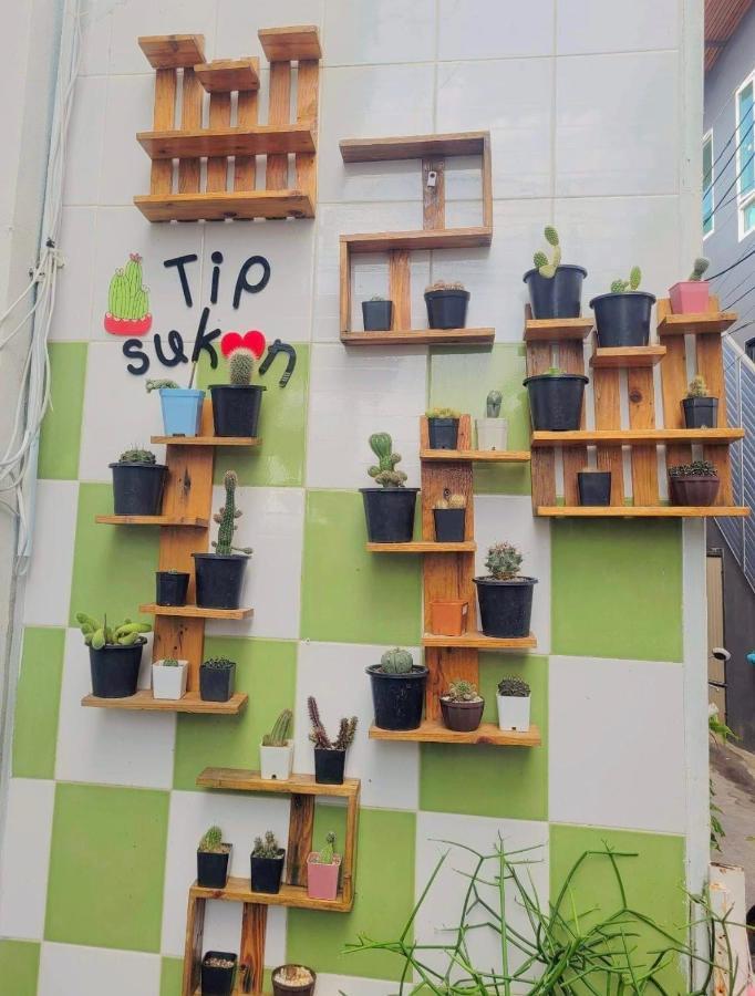 Baan Tipsukon Bed & Breakfast Ko Lan Exterior foto