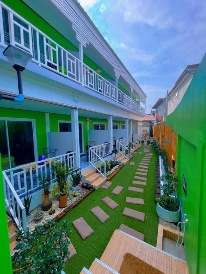 Baan Tipsukon Bed & Breakfast Ko Lan Exterior foto