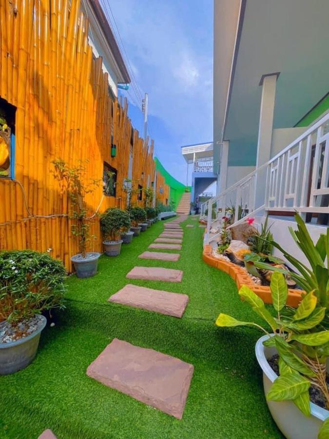 Baan Tipsukon Bed & Breakfast Ko Lan Exterior foto