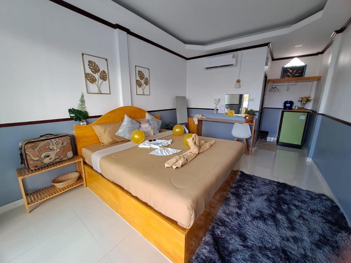Baan Tipsukon Bed & Breakfast Ko Lan Exterior foto