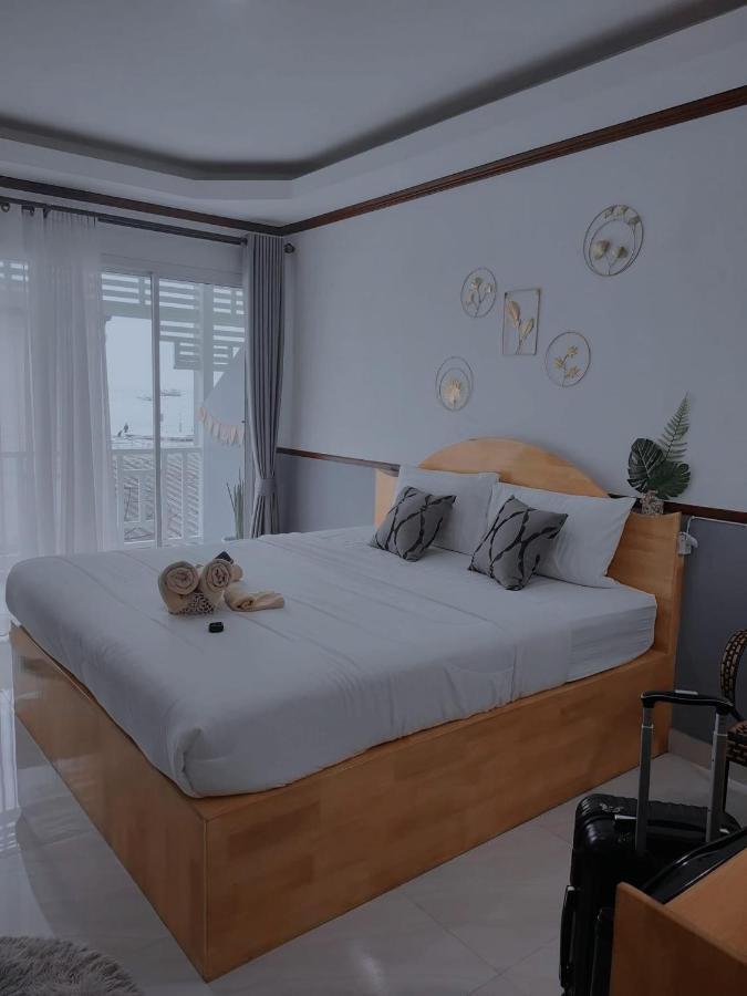 Baan Tipsukon Bed & Breakfast Ko Lan Exterior foto